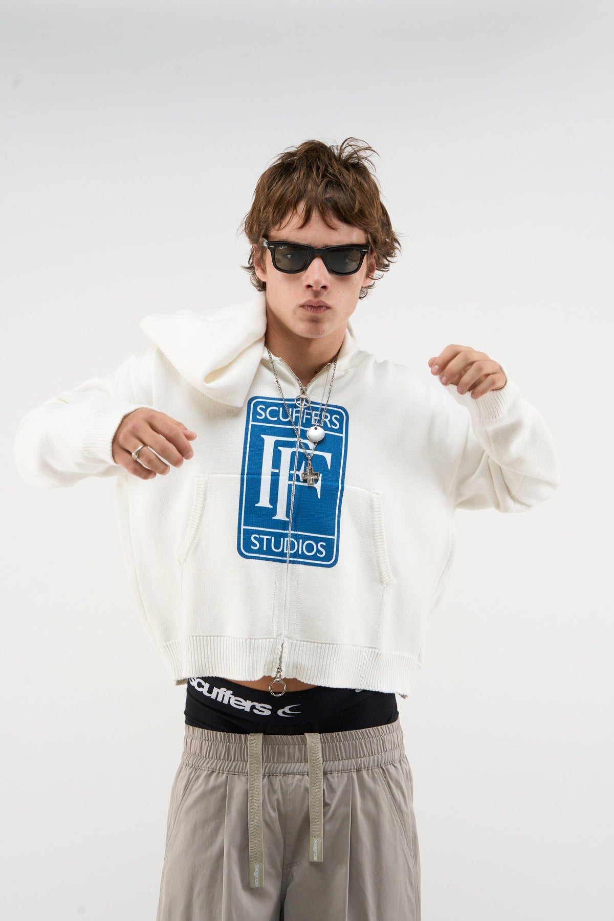 Rolly White Knit Zipper