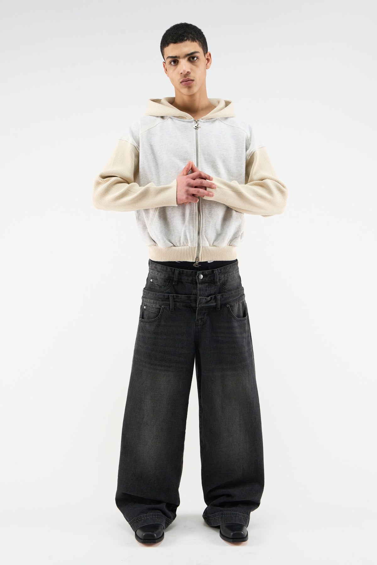 Exit Grey Zipper