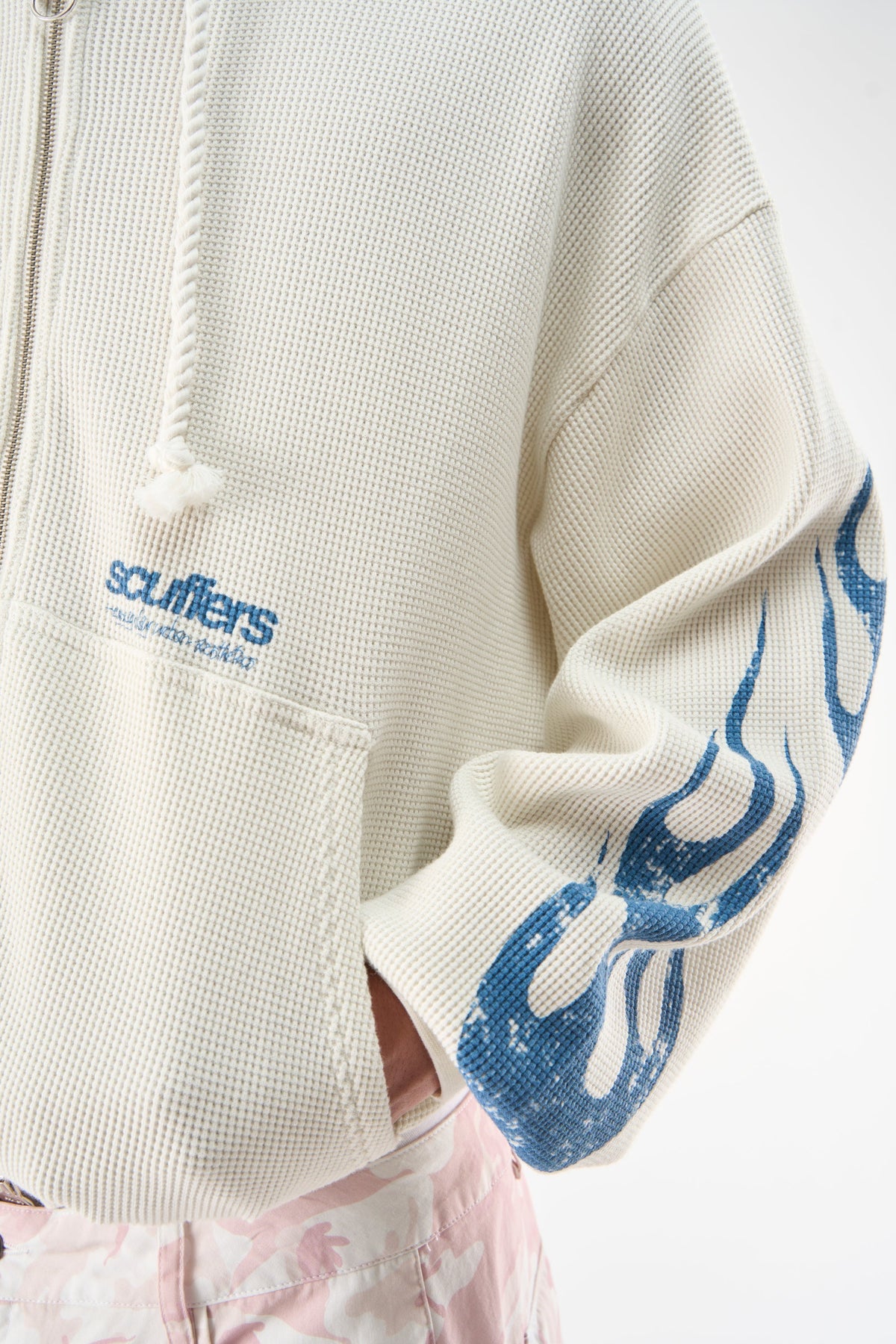 Flame Ecru Zipper