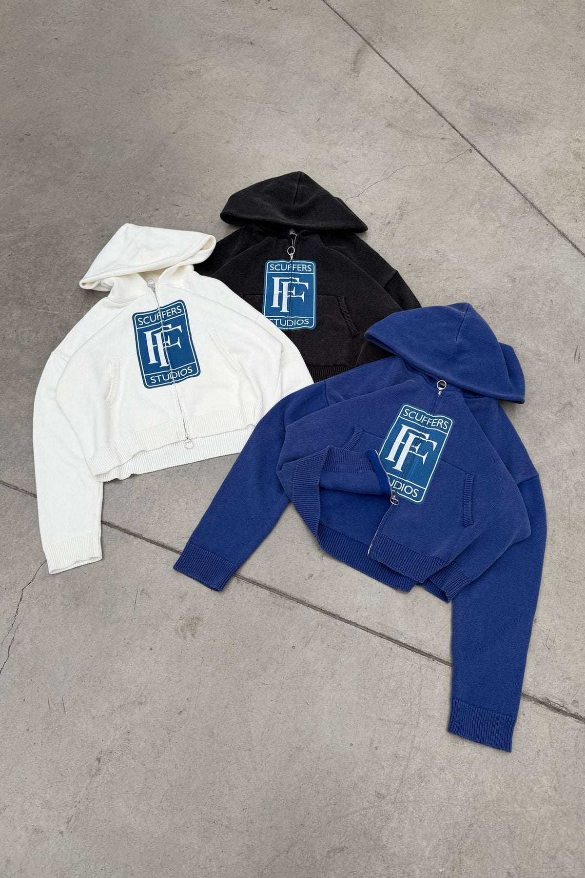 Rolly Blue Knit Zipper