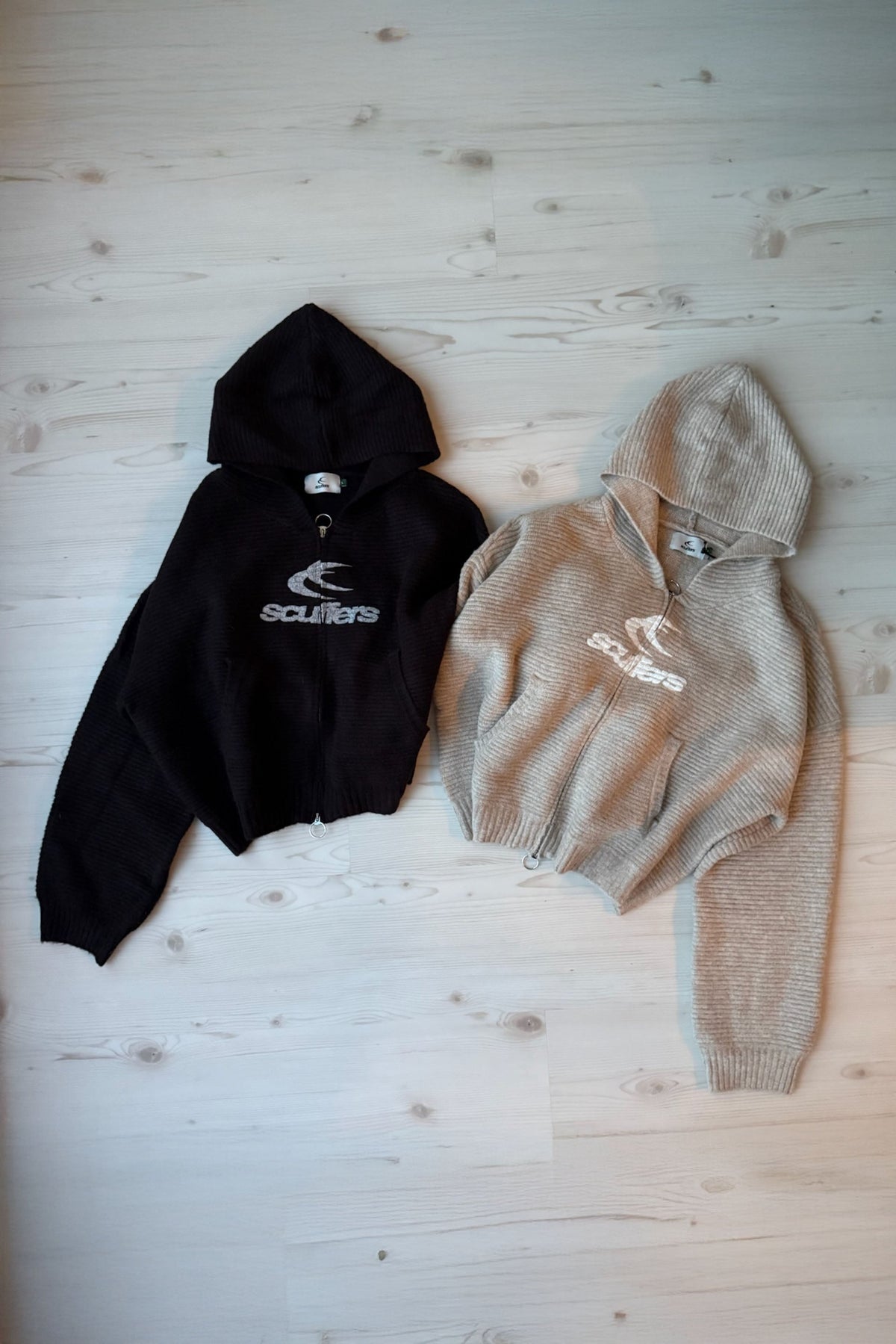Roots Ecru Knit Zipper