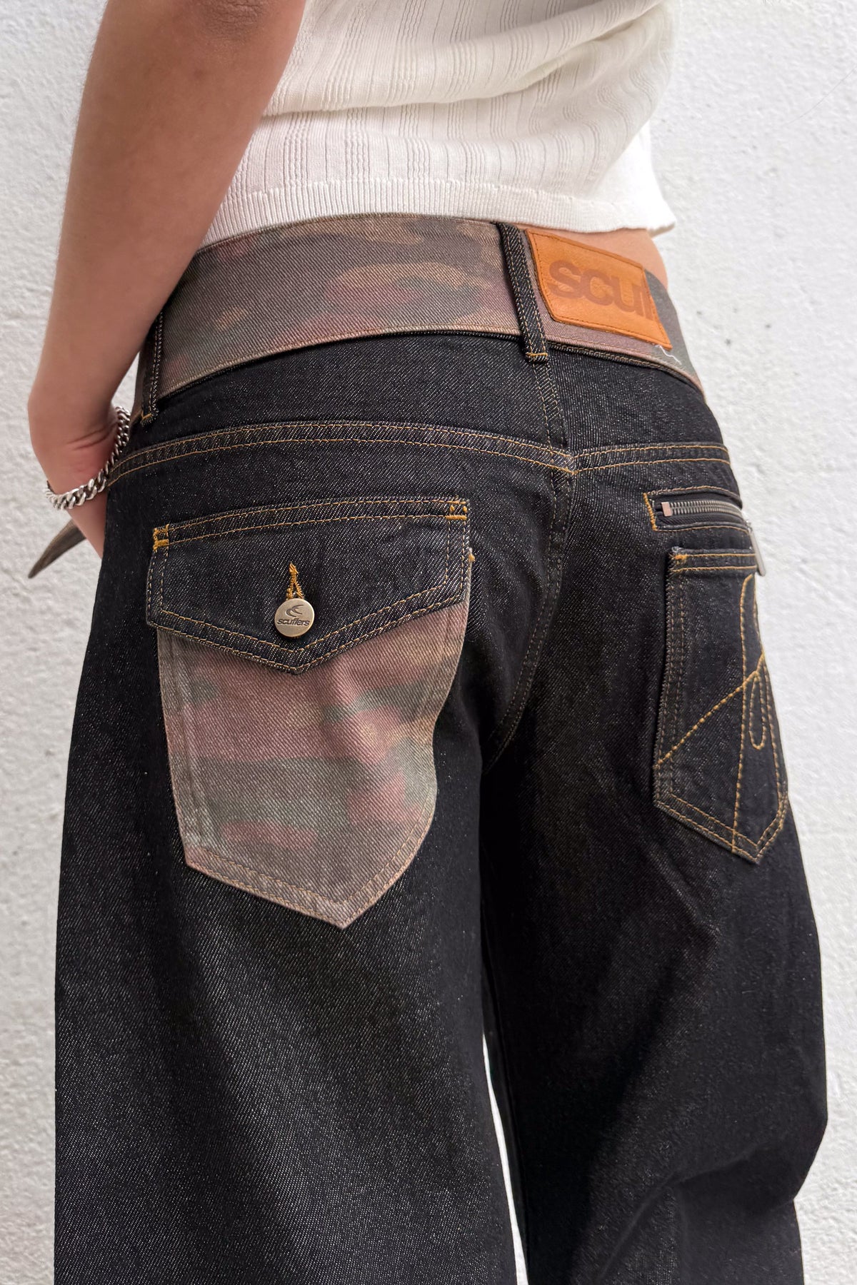 New Silvons Brown Pants